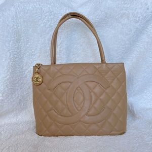 Chanel Beige Caviar Skin Leather Quilted Medallion Tote with Gold Hardware